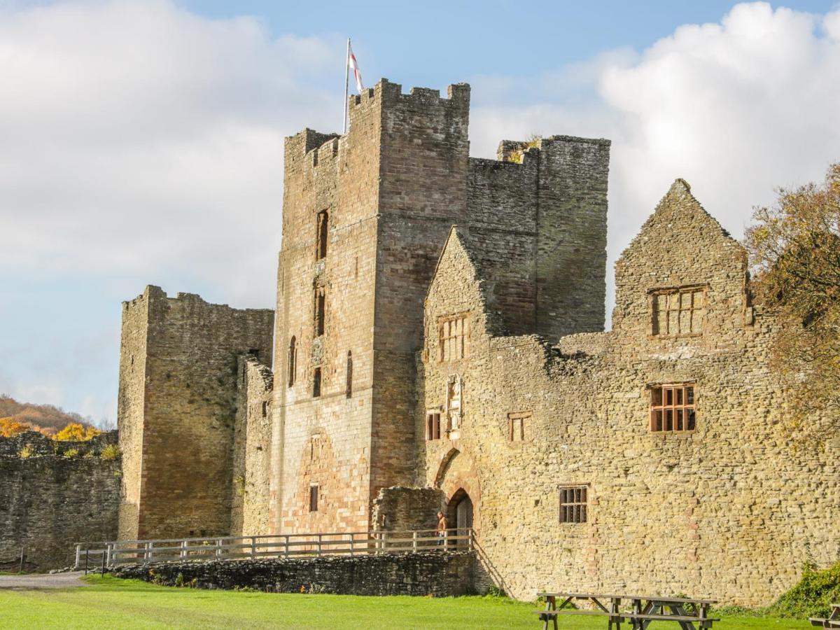 138E Old Star & Garter Mews Villa Ludlow Esterno foto